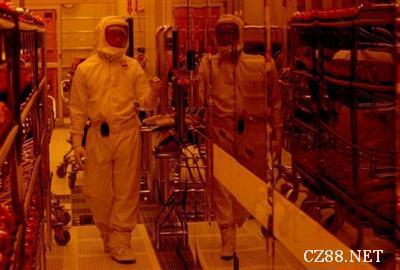 英特爾關(guān)閉馬薩諸塞州工廠(chǎng)并裁員700人，轉(zhuǎn)型之路再引關(guān)注